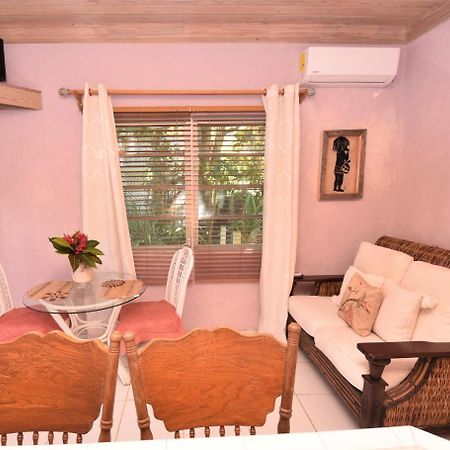 The Sugar Apple Lodging Dunmore Town Εξωτερικό φωτογραφία