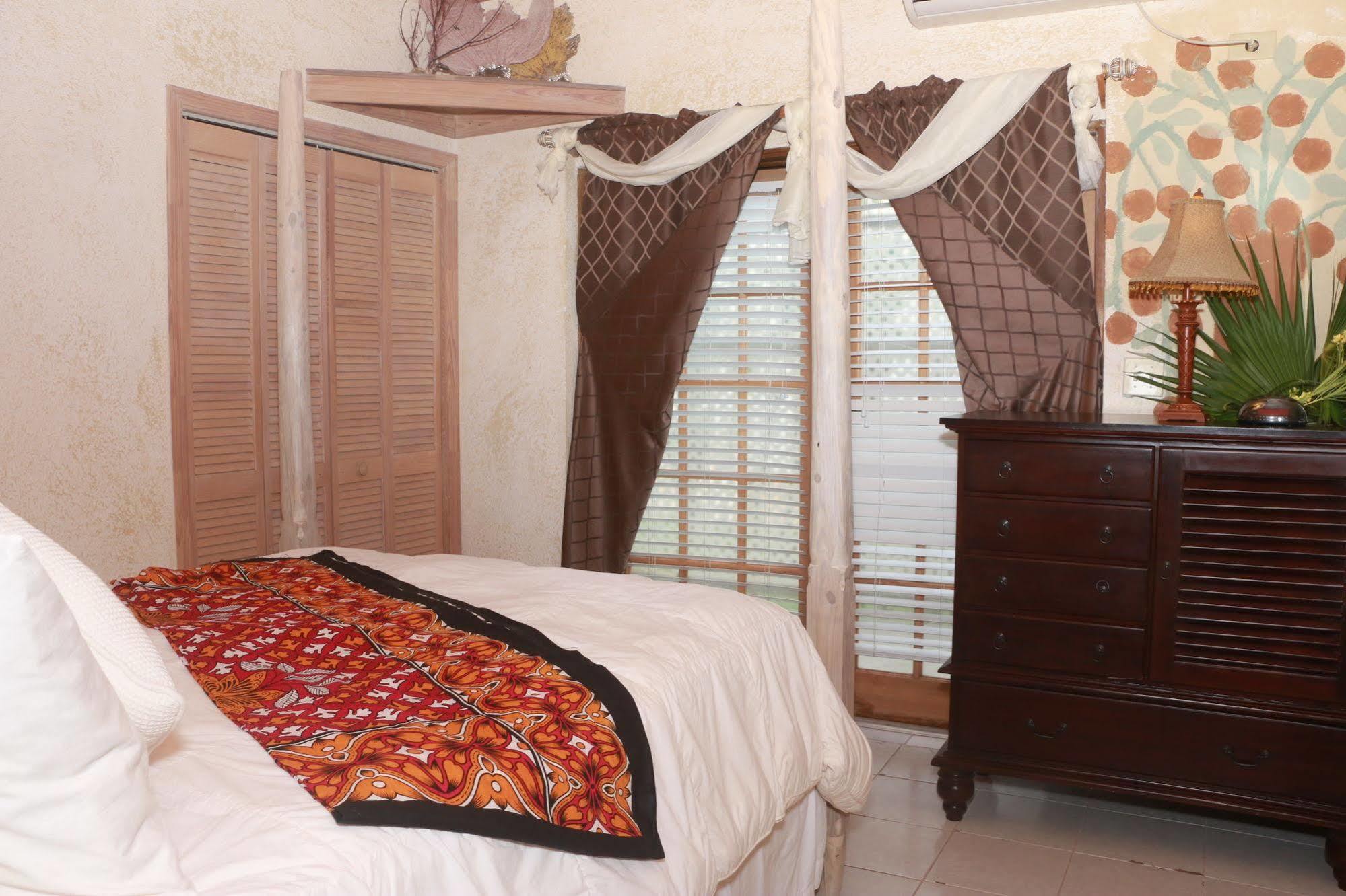 The Sugar Apple Lodging Dunmore Town Εξωτερικό φωτογραφία