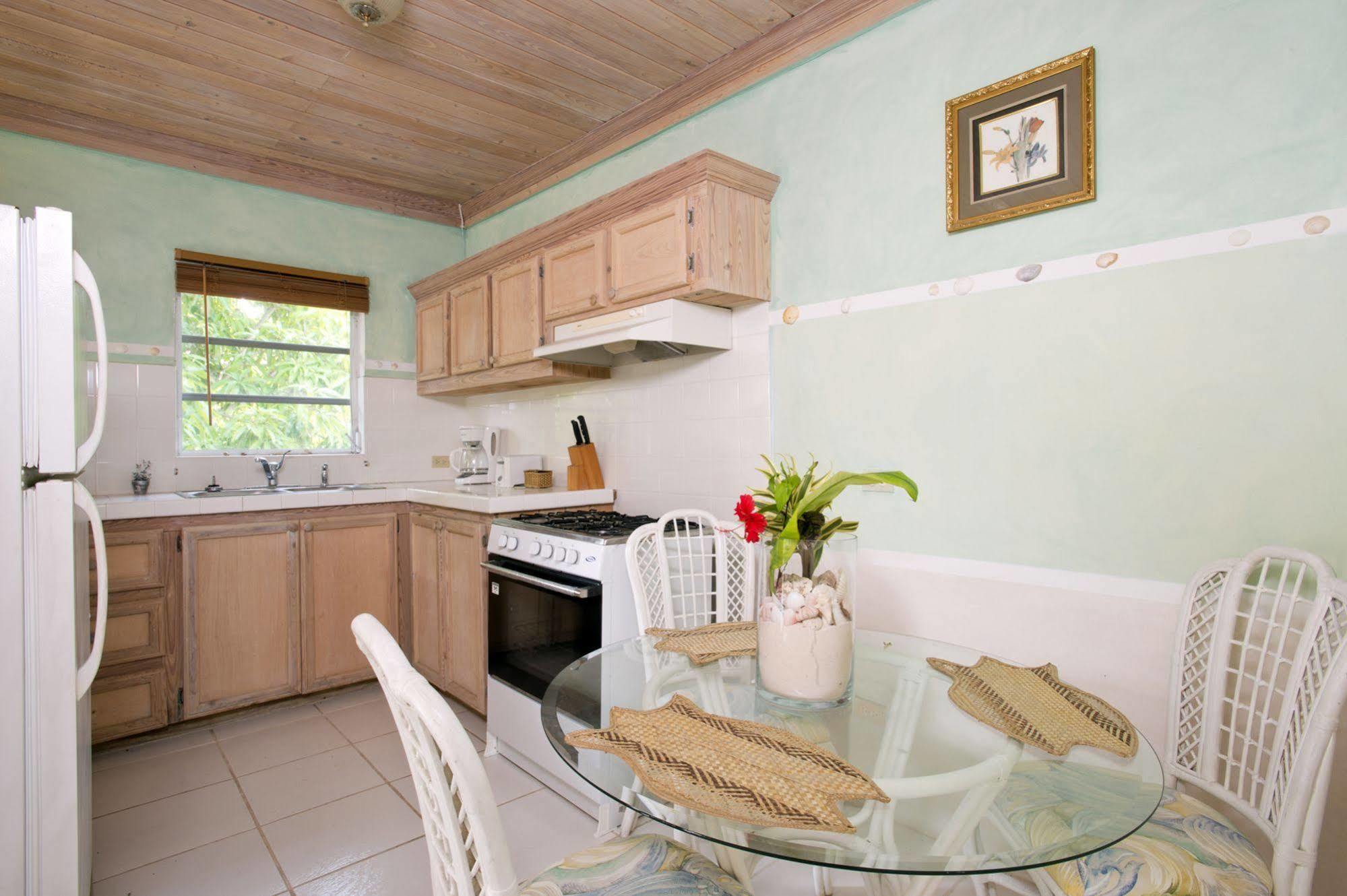 The Sugar Apple Lodging Dunmore Town Εξωτερικό φωτογραφία