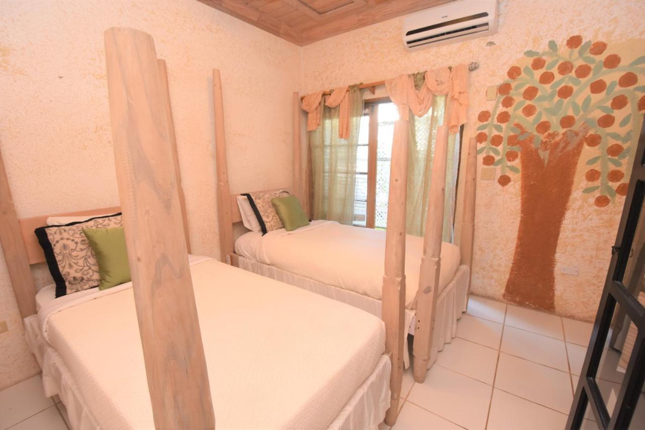 The Sugar Apple Lodging Dunmore Town Εξωτερικό φωτογραφία