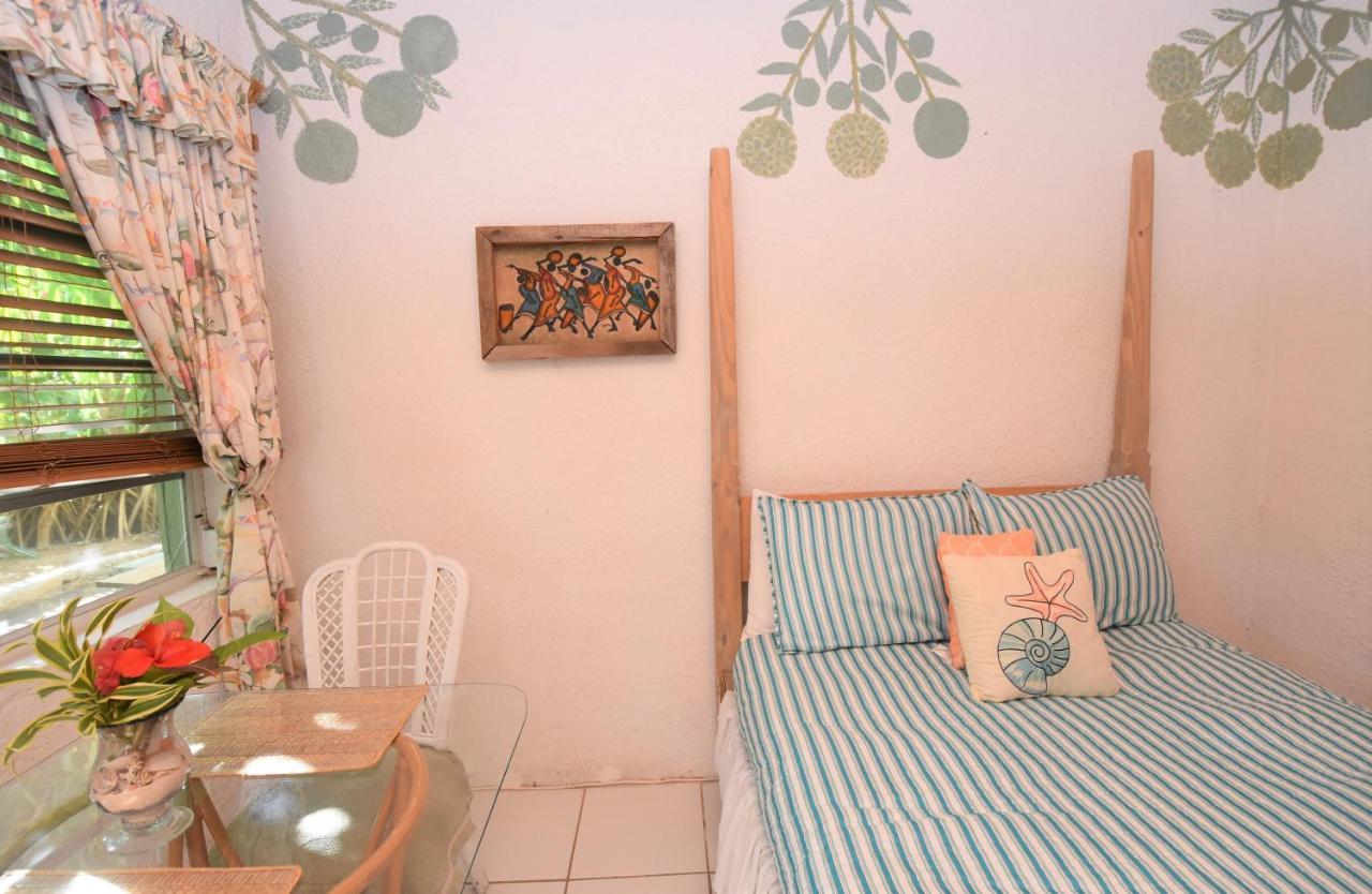 The Sugar Apple Lodging Dunmore Town Εξωτερικό φωτογραφία