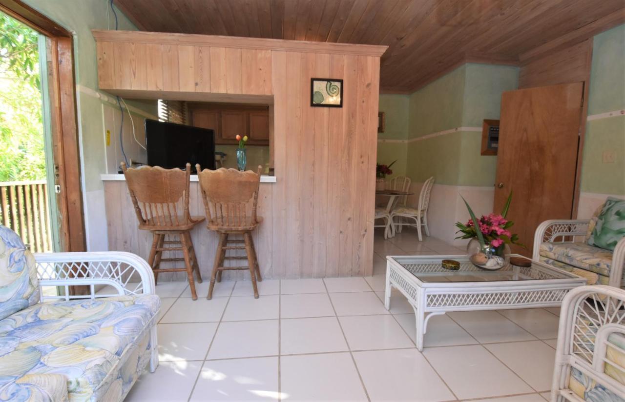 The Sugar Apple Lodging Dunmore Town Εξωτερικό φωτογραφία